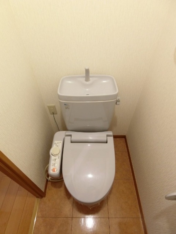 トイレ　図面と現状に相違がある場合には現状を優先
