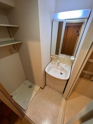 洗面設備　使いやすい洗面所です