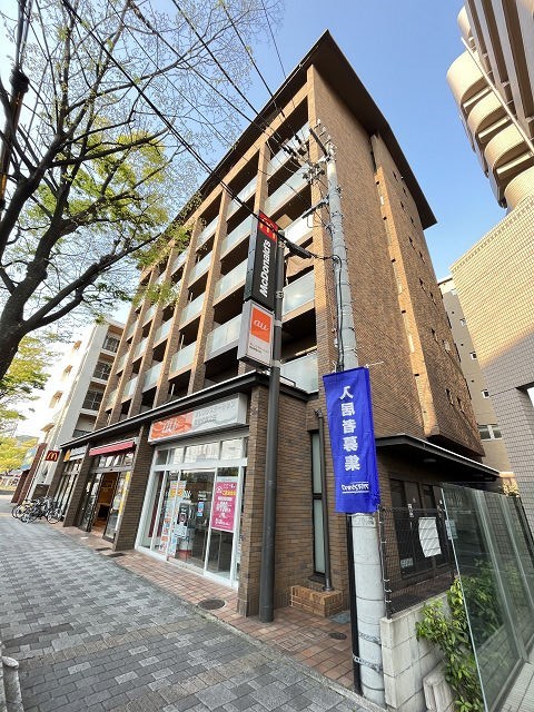 建物外観　外観は落ち着いています