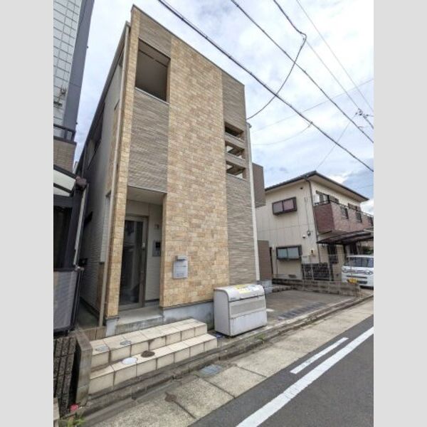 地下鉄東山線 中村公園駅 徒歩10分 築9年
