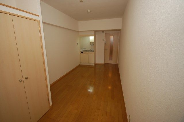 居室・リビング　１人には最適のお部屋です☆
