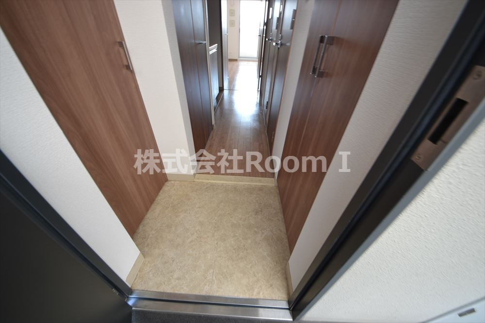 玄関　収納もある玄関です