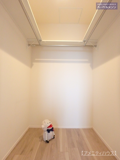 収納　●ウォークインクローゼット×２。