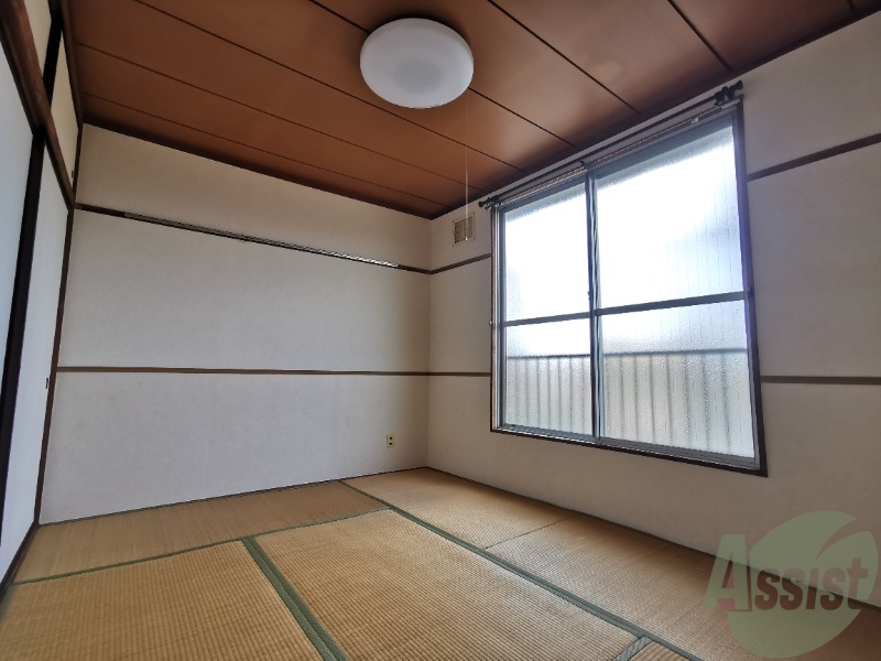 その他部屋・スペース　６帖の和室です！落ち着いて過ごせそうな雰囲気ですね！