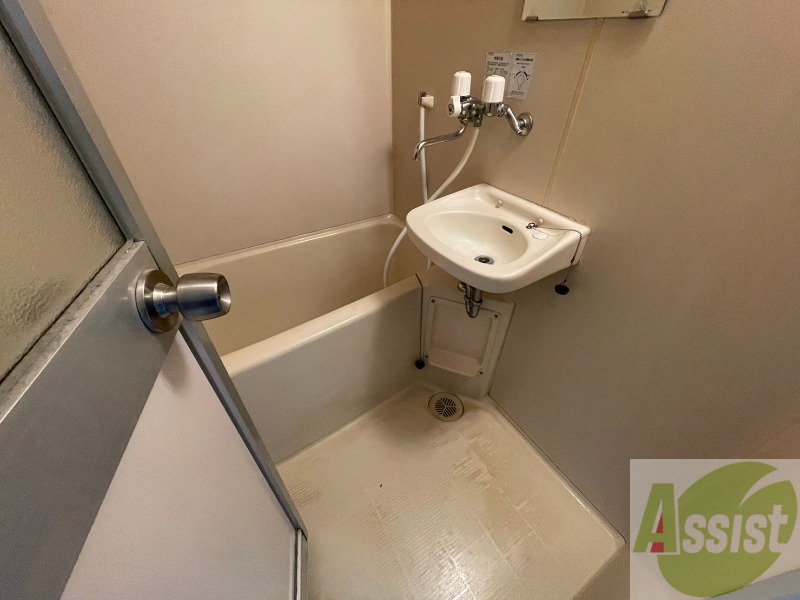 バス・シャワールーム　お風呂です。ゆっくりお風呂につかるのも体に良いですね～