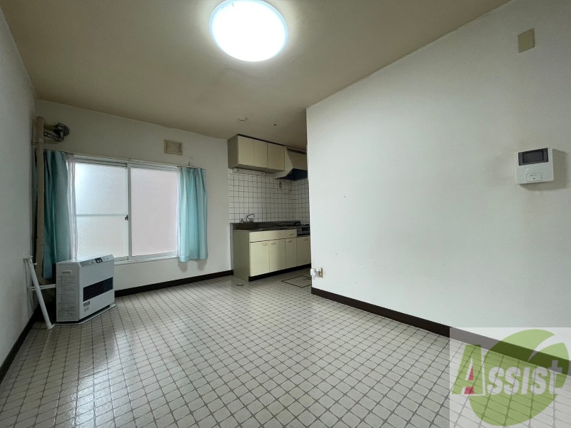 居室・リビング　広くてキレイなお部屋が広がっていて、充実した生活が送れそう。