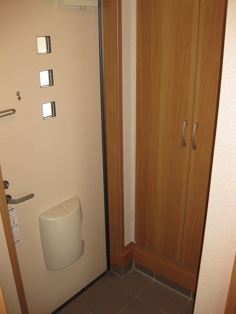 一戸建ての玄関写真