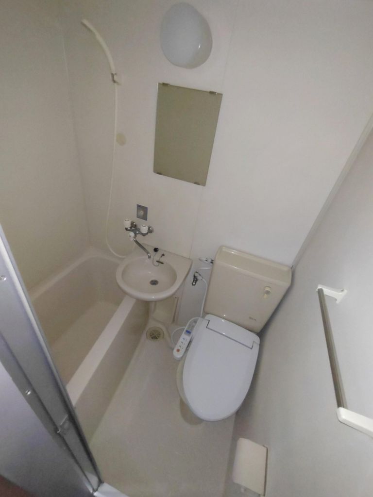 バス・シャワールーム　バス