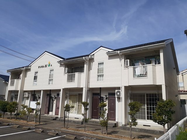 吉田郡永平寺町松岡観音のアパートの建物外観