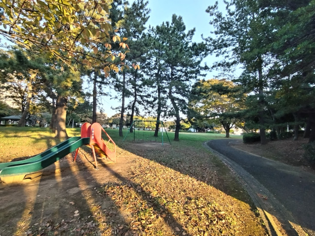 【千葉市美浜区浜田のマンションの公園】