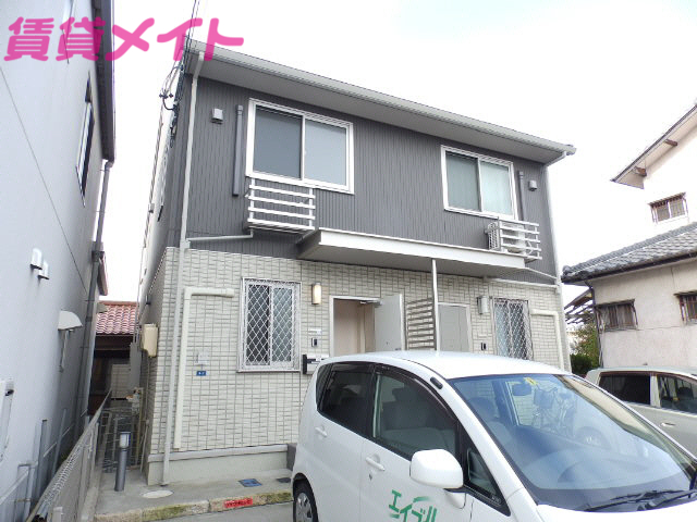 三重県四日市市新正２（一戸建）の賃貸物件の外観