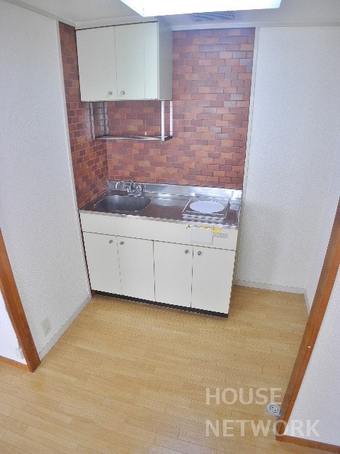 キッチン　1Kでは物足りない方、収納も大きめの1LDKはいかがでしょう