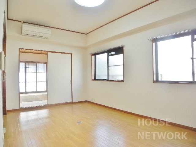 居室・リビング　1Kでは物足りない方、収納も大きめの1LDKはいかがでしょう