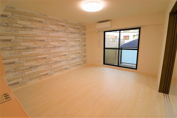 居室・リビング　ｌａ・ｌｉｂｅｒｔｅ（ＤＷ）★那覇市天久エリア