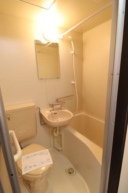 バス・シャワールーム　３点ユニットバス