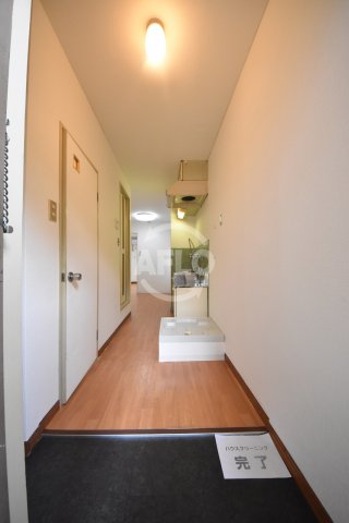 玄関　サンウィング南森町　玄関
