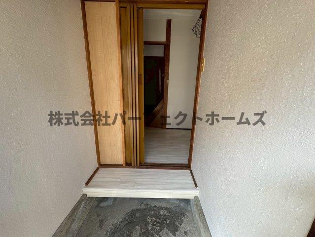 玄関　収納もある玄関です