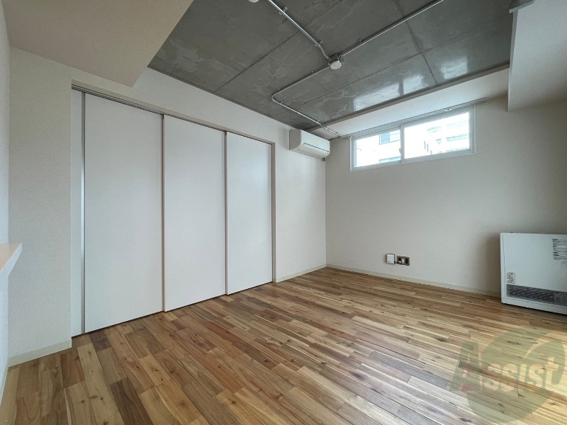 居室・リビング　広くてキレイなお部屋が広がっていて、充実した生活が送れそう。