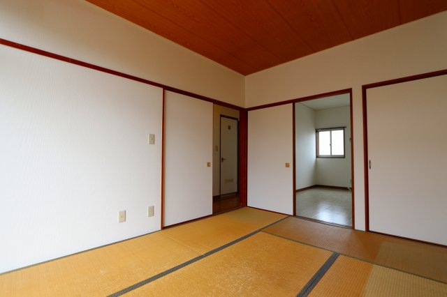 メゾン柴田の居間写真