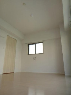 居室・リビング　※別部屋の参考写真です。