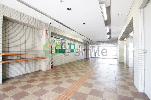 エントランス　毎日通るエントランスはこのようになっています