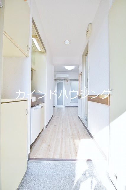 居室・リビング　キッチンスペース