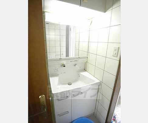 洗面設備　最新の独立洗面台です！