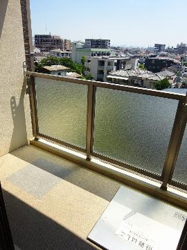 アンソレイユ茨木中津町　バルコニー　ベランダ