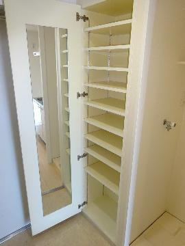 アンソレイユ茨木中津町　玄関　玄関