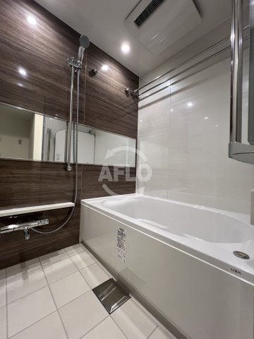 バス・シャワールーム　Brillia Tower堂島　風呂