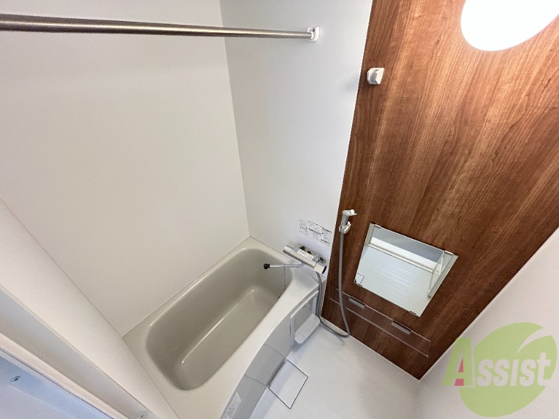 バス・シャワールーム　浴室には浴室乾燥機が設置されておりました。