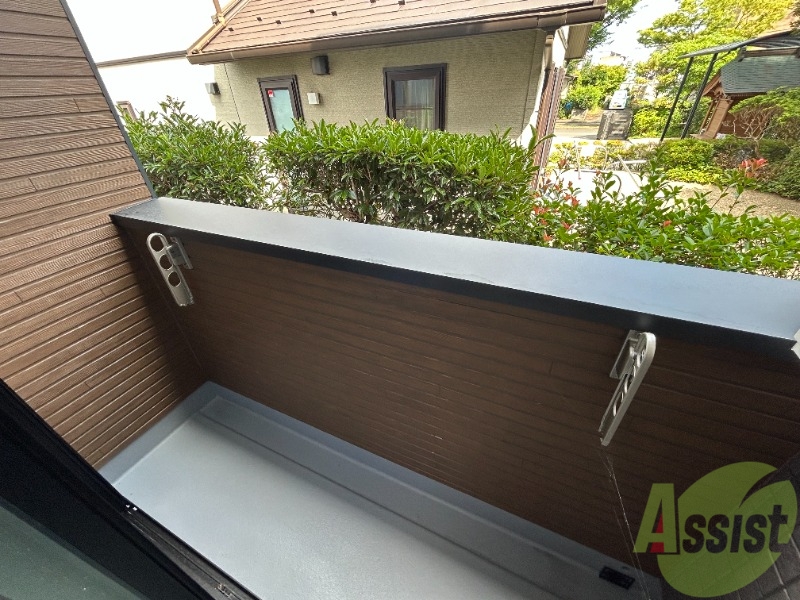 バルコニー　バルコニーがございます。洗濯物も干せますね。