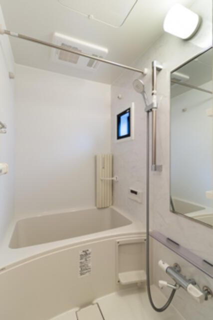 バス・シャワールーム　※写真は同タイプ住戸です。