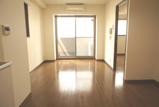 居室・リビング　☆明るい居室☆