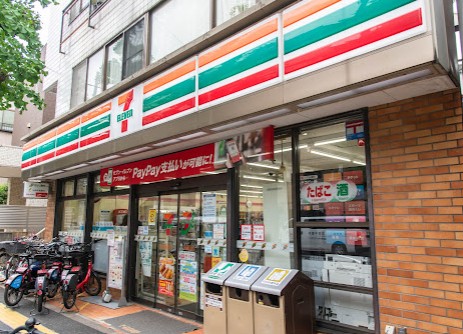 コンビニ　セブンイレブン文京動坂上店（コンビニ）まで266m