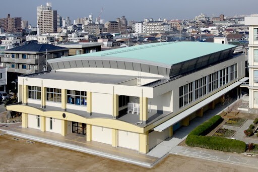 小学校　明石市立鳥羽小学校（小学校）まで593m