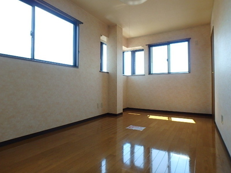 居室・リビング　図面と現状に相違がある場合には現状を優先