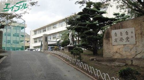 中学校　岡山市立妹尾中学校（中学校）まで1313m