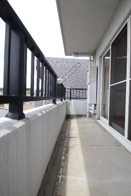 バルコニー　※別室の参考写真の為、現況優先です。