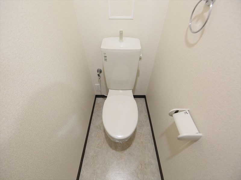 トイレ　洋式トイレ（温水洗浄便座設置可）