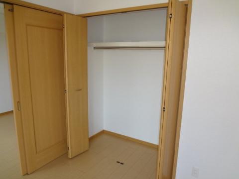 収納　クローゼット