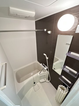 バス・シャワールーム　浴室乾燥機付き♪ 同施工タイプ