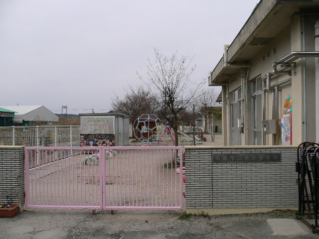 幼稚園・保育園　東部保育園（幼稚園・保育園）まで260m