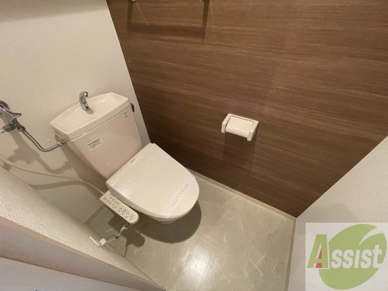 トイレ　ウォシュレット機能がついたトイレ。安心して使用できますね。