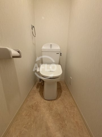 トイレ　VEGA玉造　トイレ