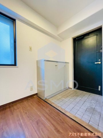 玄関　※同物件　別間取り　参考写真