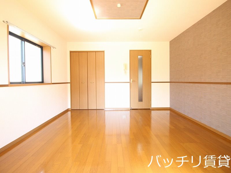 居室・リビング　同型タイプの為、現状を優先いたします