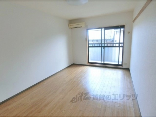 居室・リビング　居室