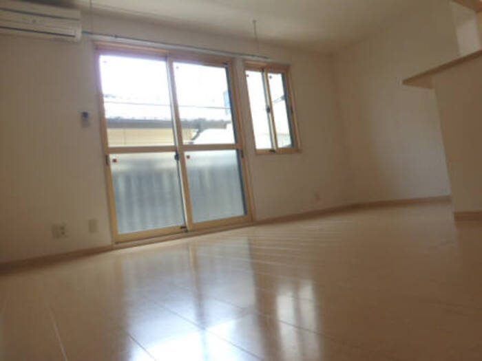 居室・リビング　ピュール