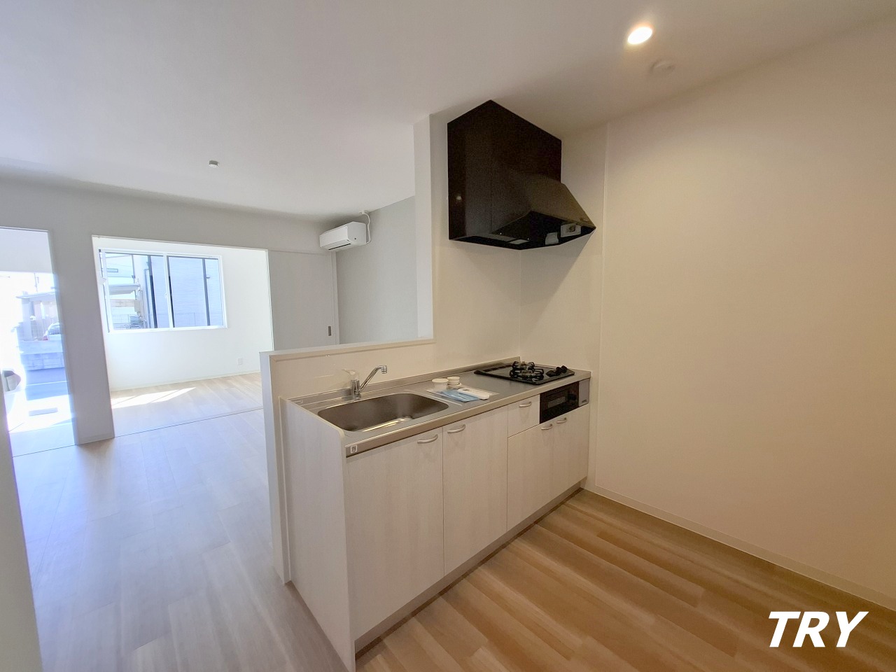 キッチン　2口コンロのシステムキッチン